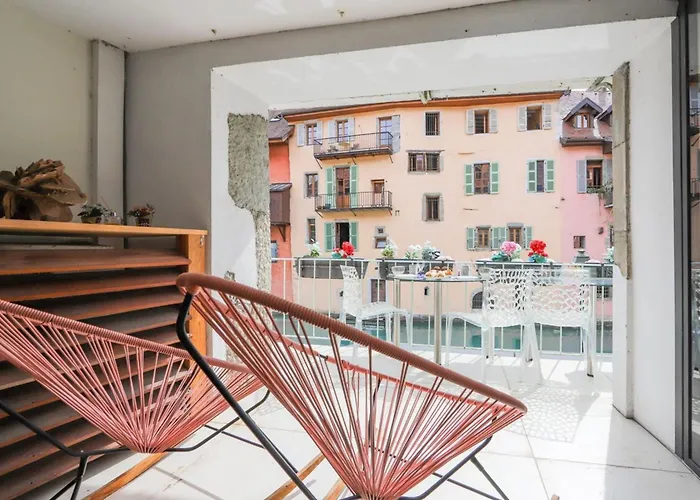 L\'Eau Vive - sauna et jacuzzi en centre piéton